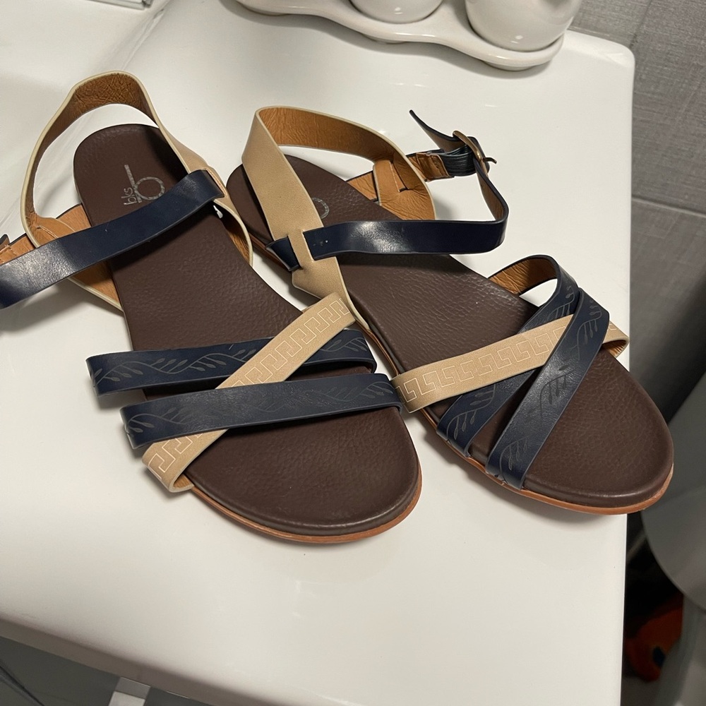 Stylish Women's Sandals in Navy and Tan